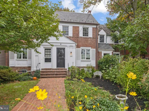 1507 Foxhall Rd NW, Washington, DC 20007