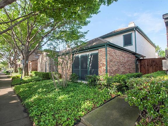 2nd image of 17106 Vinland Dr