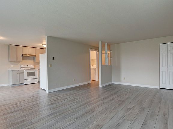 2nd image of 1080 SE City Beach St #102