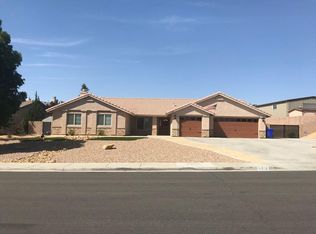 18810 Sahale Ln, Apple Valley, CA 92307