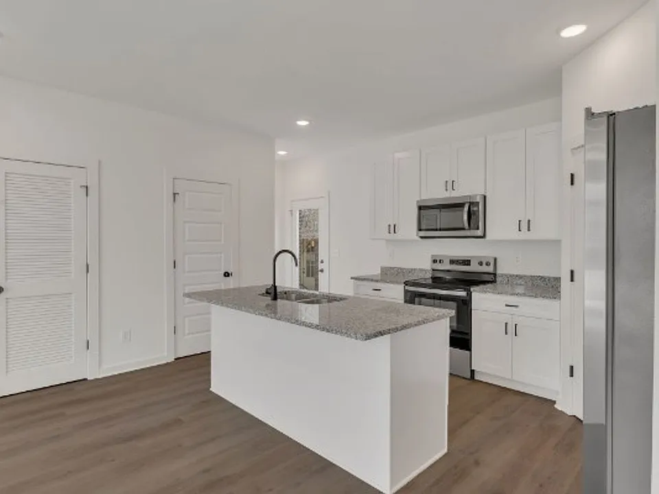 310 Cedar St #2