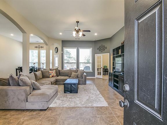 4th image of 11406 Crestbrook Park Ln
