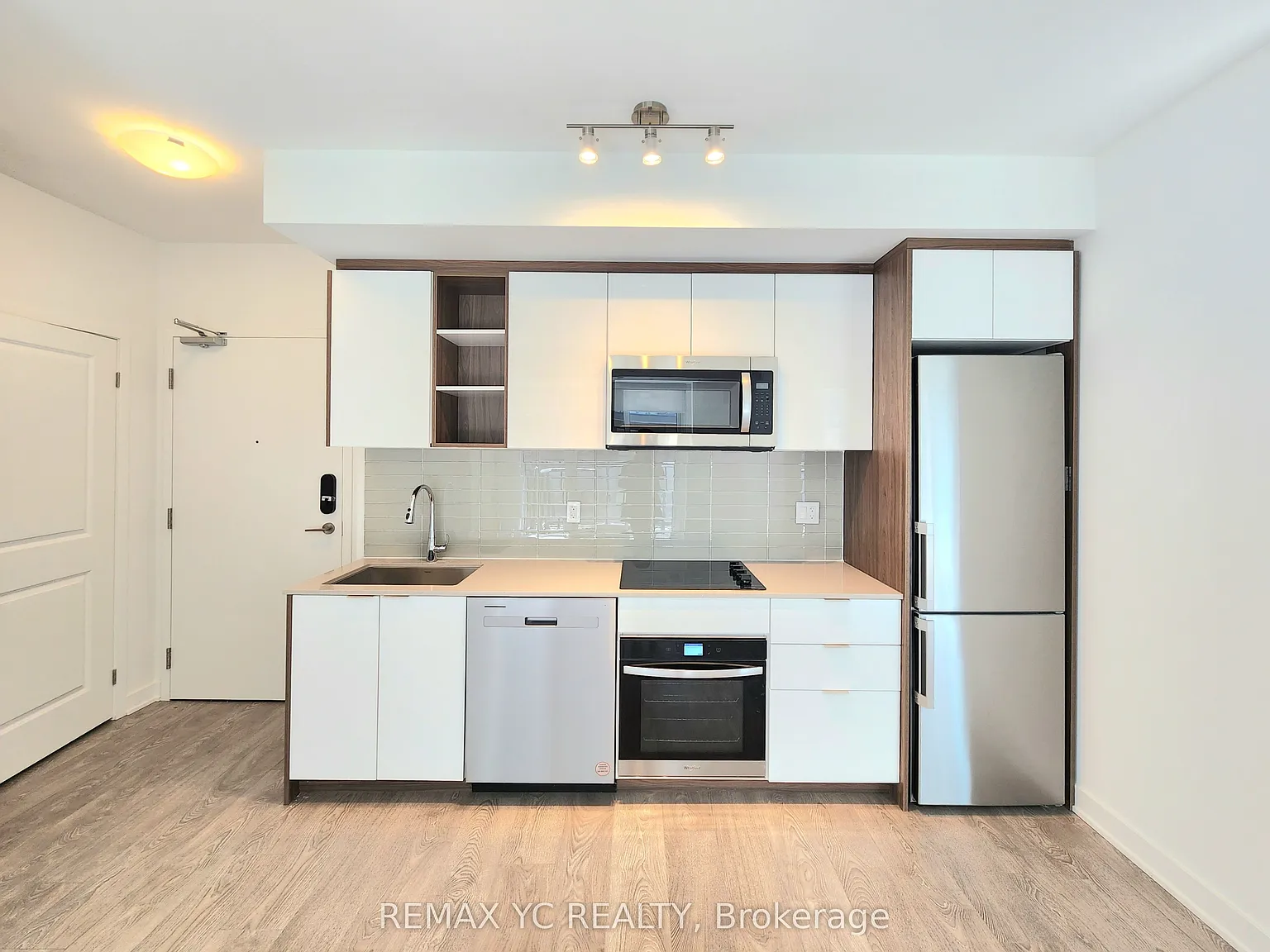 543 Richmond Residences At Portland — Photo 2
