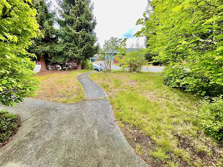 11524 6th Ave NW — Photo 23