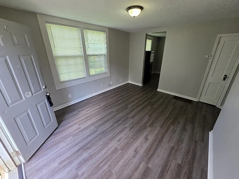 311 Roosevelt Ave — Photo 2
