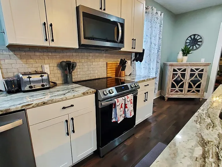 329 N Harvey St — Photo 10