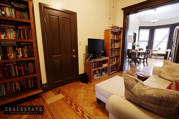 Rented by ZealEstate Group Inc | media 9