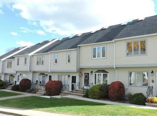 2 Turning Mill Ln #4, Quincy, MA 02169