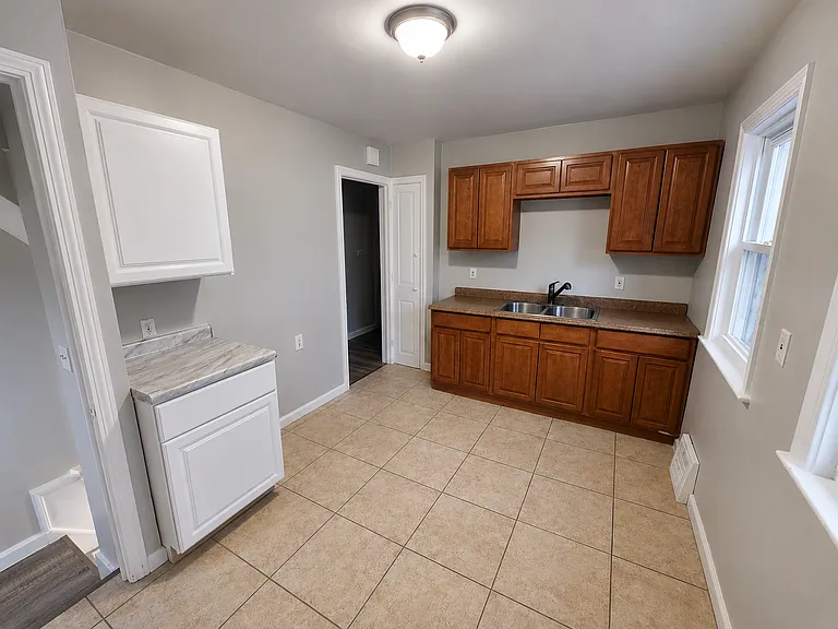 21751 Priday Ave — Photo 4