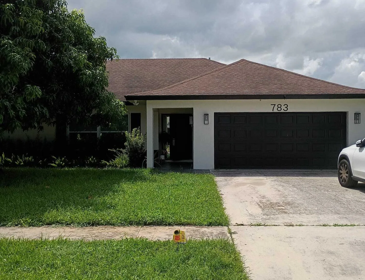 4 bed, 2.0 bath, 1777 sqft, $4,000 — Photo 2