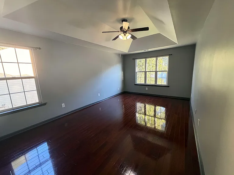 1936 Oakwood Grove Dr — Photo 19