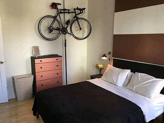 Rented by Sido New York LLC | media 22