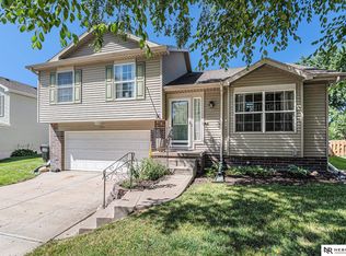 7124 S 176th Ave, Omaha, NE 68136