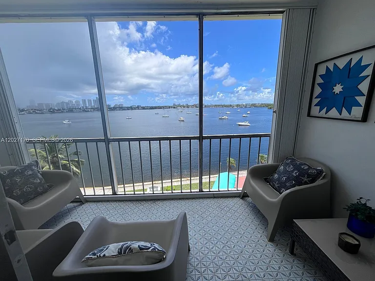 2910 Point East Dr #M609 — Photo 46