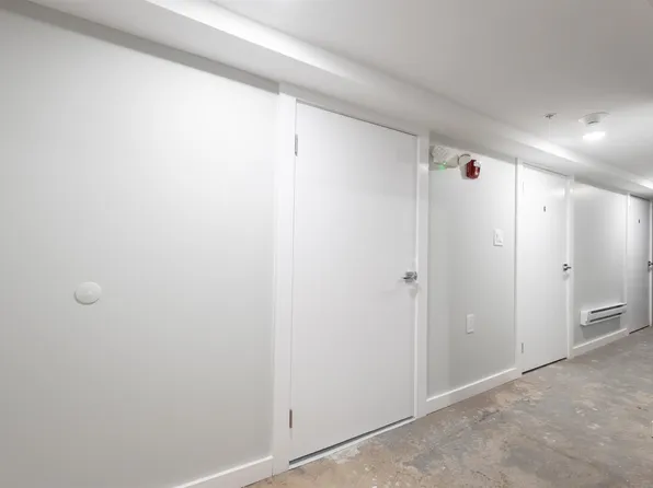 218 Hancock Avenue image 28 of 36