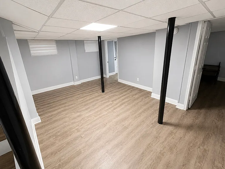 4491 Buckingham Cir #2 — Photo 8