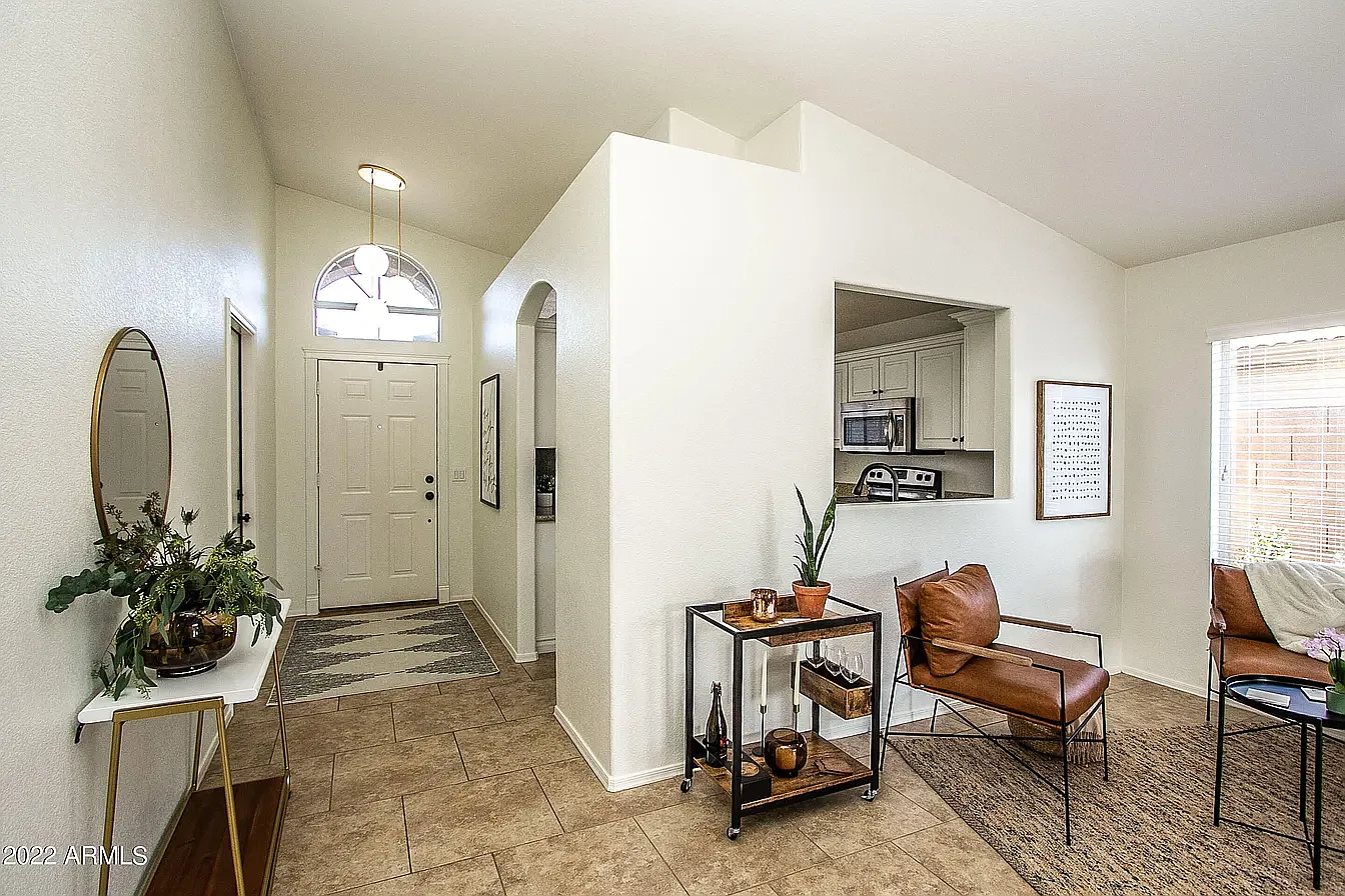 3 bed, 1548 sqft, $2,550 — Photo 3