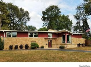 171 Fair Acres Dr, Galesburg, IL 61401