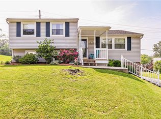 1941 Ivanhoe Dr, North Huntingdon, PA