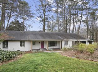 29 Brandon Ridge Dr, Sandy Springs, GA 30328