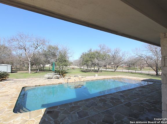 2nd image of 13803 Abbey Ct