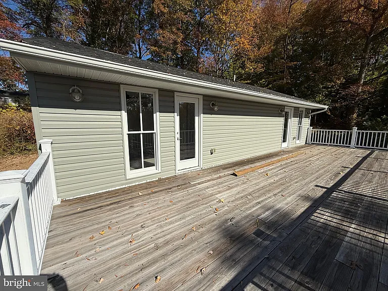 453 Walnut Dr — Photo 21