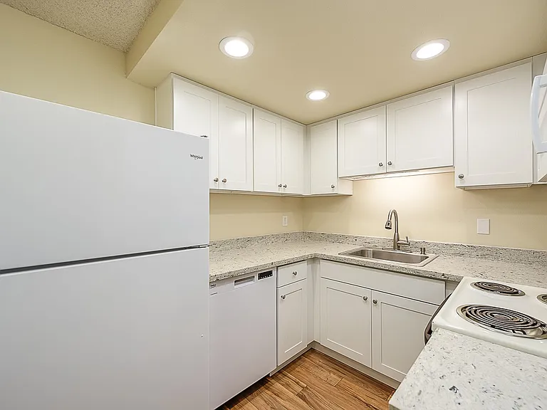 Stonebridge Apartments — Photo 55