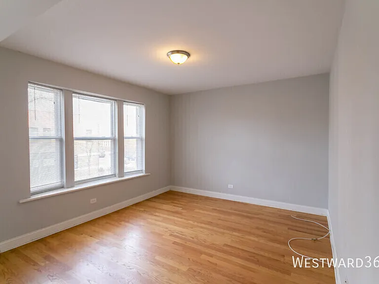 2753 N Whipple St #2 — Photo 3