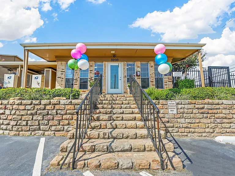 Our beautiful leasing office - Welcome to Broadmoor Place!