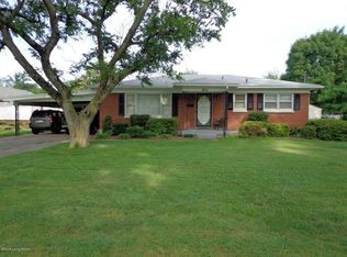 3412 Heatherfield Dr, Shively, KY 40216