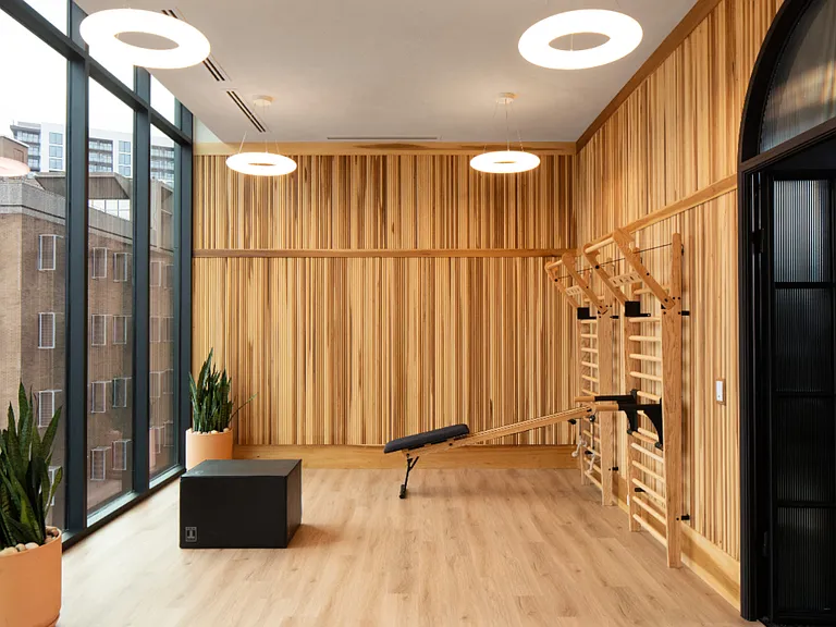 Emmi Midtown — Photo 13