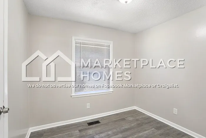 8206 Huntington Dr — Photo 21