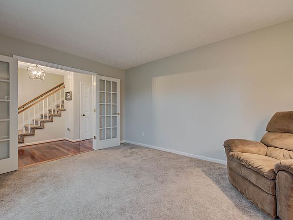 5th image of 8821 Gatwick Dr