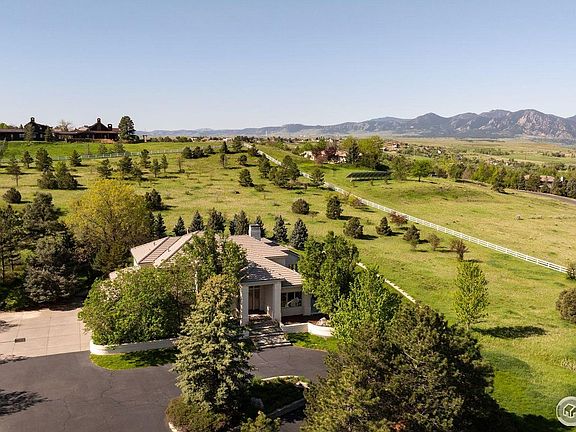 3rd image of 160 Ponderosa Dr