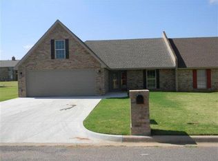 260 W Granite Wash, Clinton, OK 73601