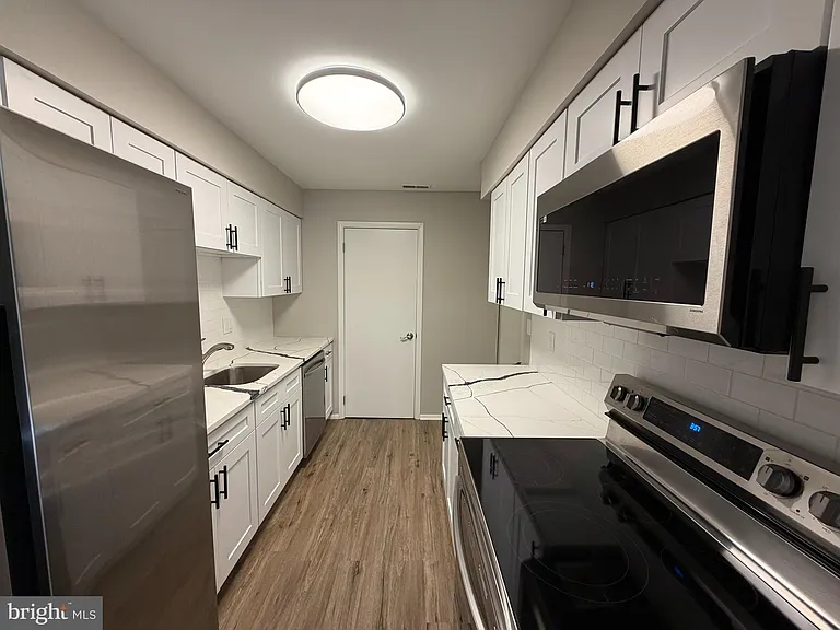 402 Cypress Point Cir #A — Photo 5