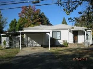 1004 NW Highland Ave, Grants Pass, OR
