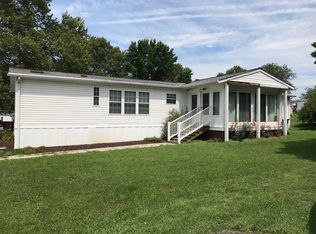 4 Big Elk Dr, West Grove, PA 19390