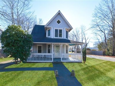 206 Riverside Ave, Warwick, RI, 02889