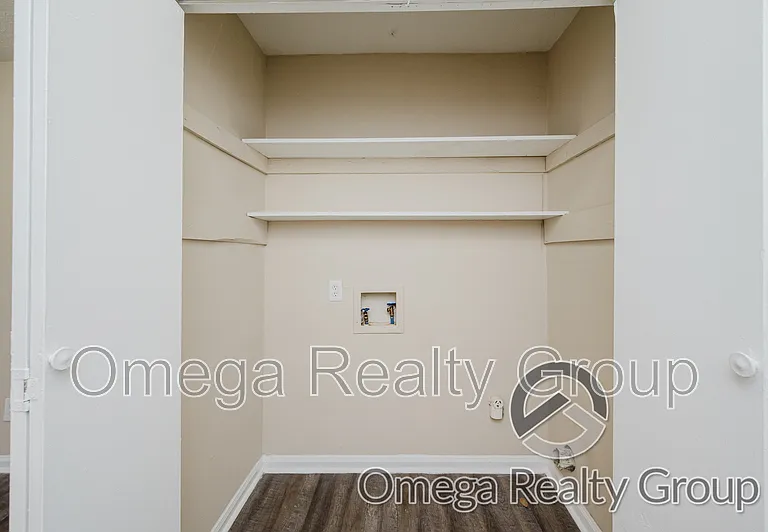Lakeridge Apartments — Photo 29