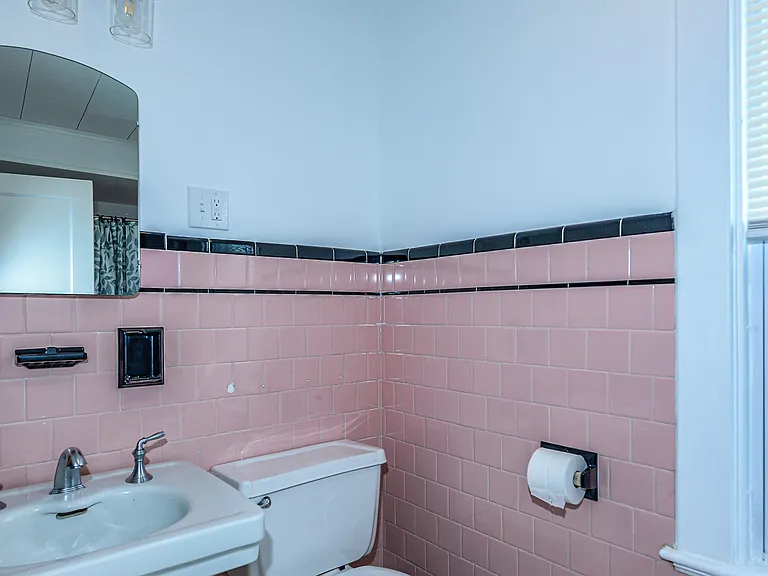 1 Rosedale Ave #1 — Photo 24