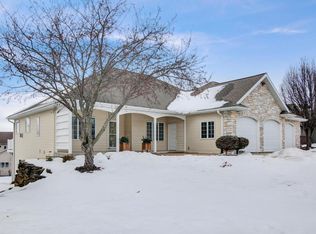 1006 N Division St, Waunakee, WI 53597
