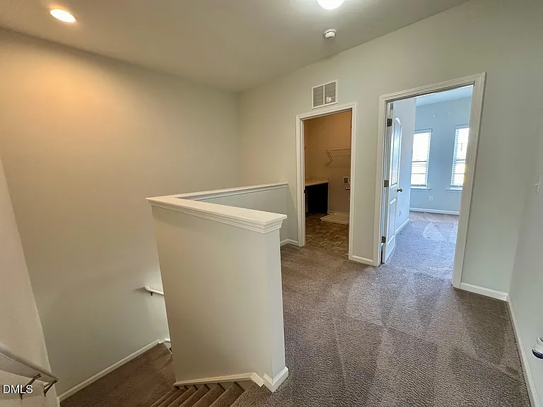 653 Grand Central Sta — Photo 16