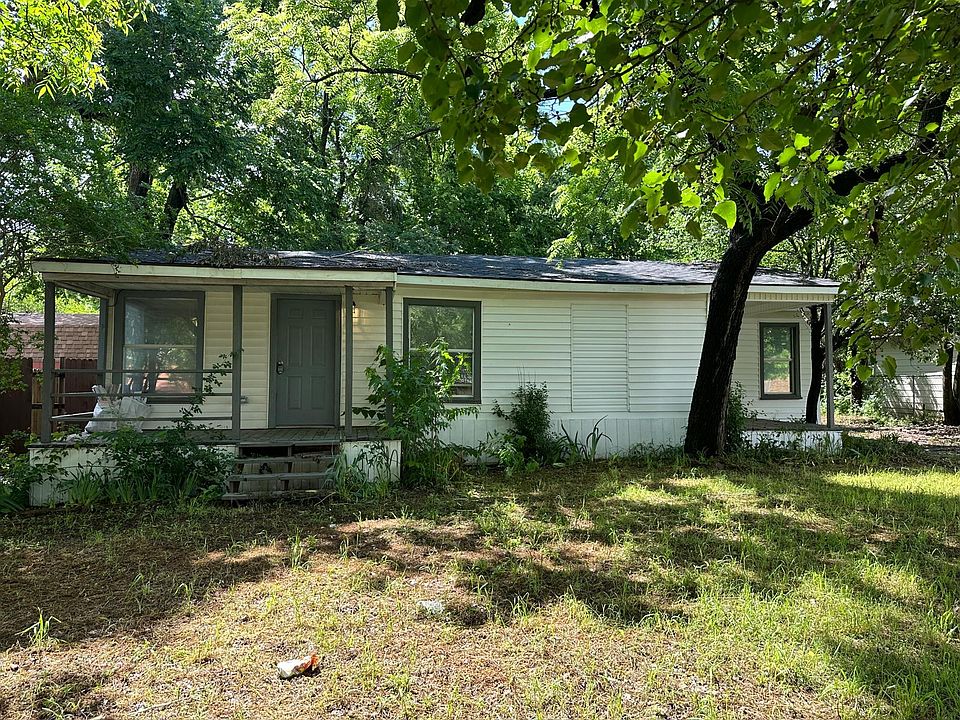 1st image of 101 W Adkins St