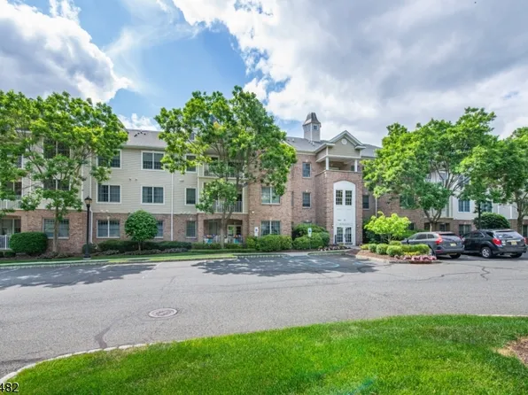 7 Zachary Way, Mount Arlington Boro, NJ 07856