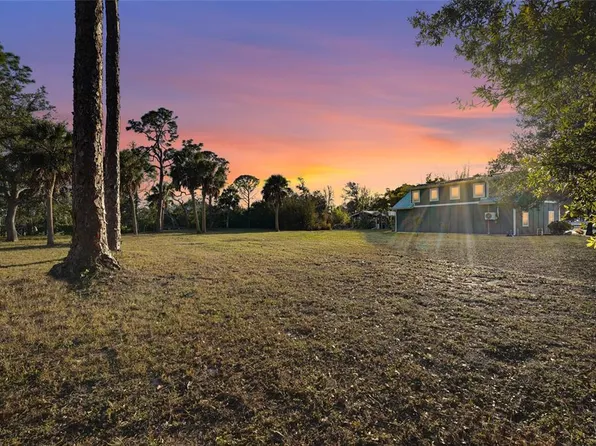 405 Estil Dr, Nokomis, FL 34275