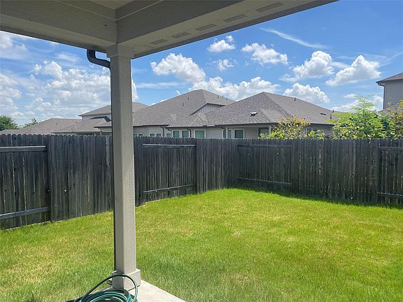 5th image of 104 Greenspire Downs Dr