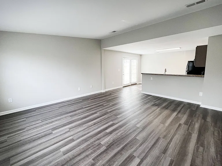 Woodhills Apartments — Photo 66