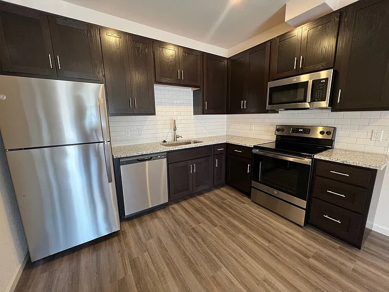 1439 Park West Ct #102 — Photo 4