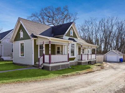 524 E Main St, West Branch, IA, 52358